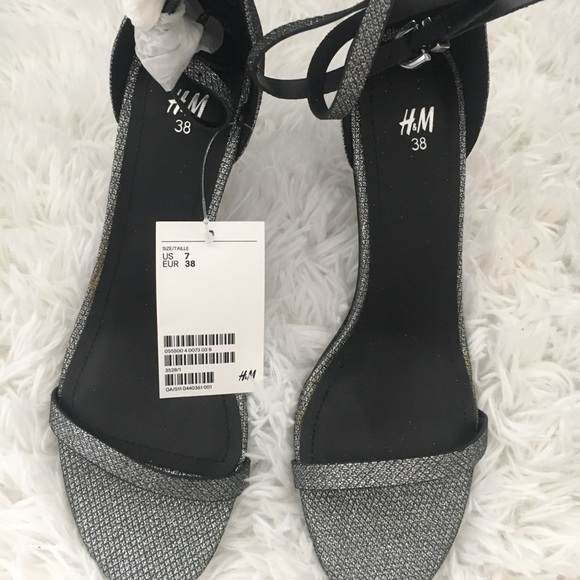 H&M silver sparkling sandals NWT -38/ Size 7 - Picture 1 of 5